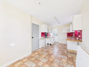 Kitchen/Diner- click for photo gallery